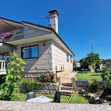 Casa Celia Camino Portugues * 图伊